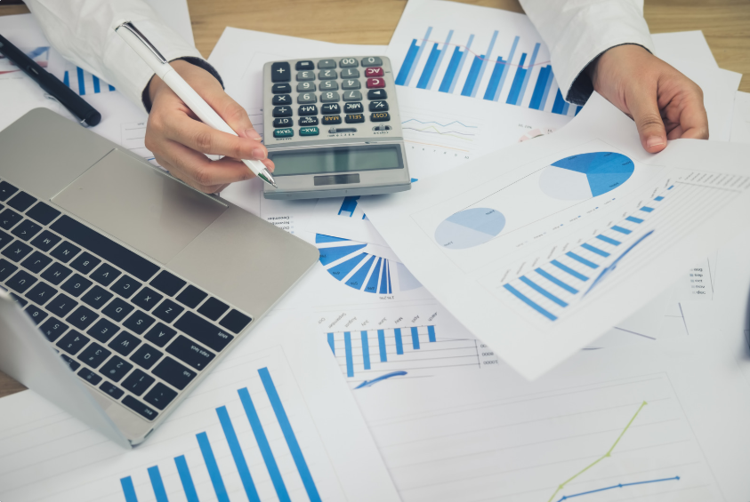 devenir consultant en finance