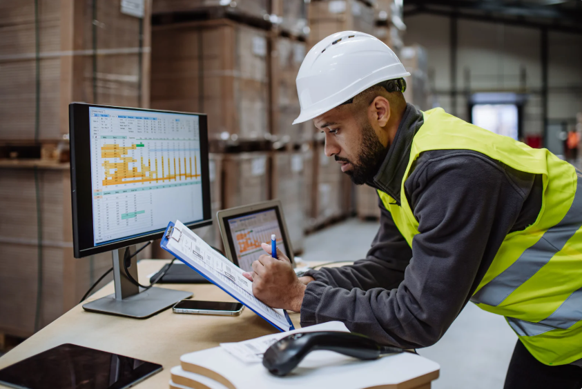 De technicien à responsable logistique
